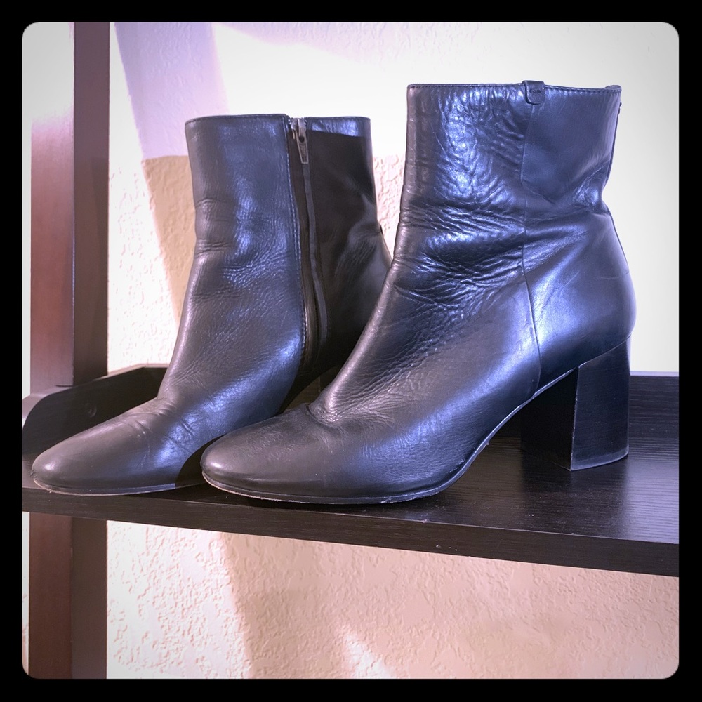 FRYE Joanna boot - 8.5 BROKEN IN